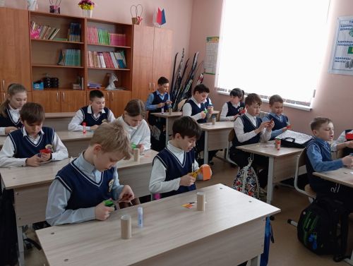 Для верхнеуслонских гимназистов провели мастер-класс по изготовлению совы