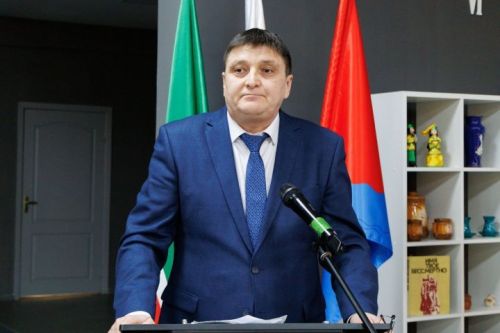 Руководитель исполкома Верхнеуслонского района подал в отставку