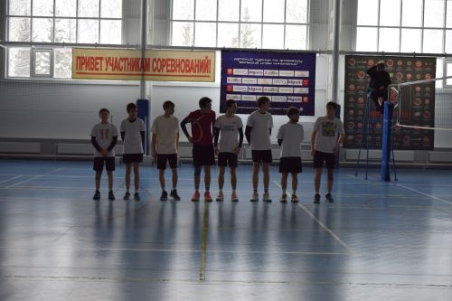 В Верхнем Услоне состоялся турнир по волейболу среди мужских команд