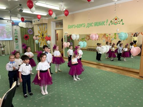 В «Солнышке» для мам и бабушек провели праздничный концерт
