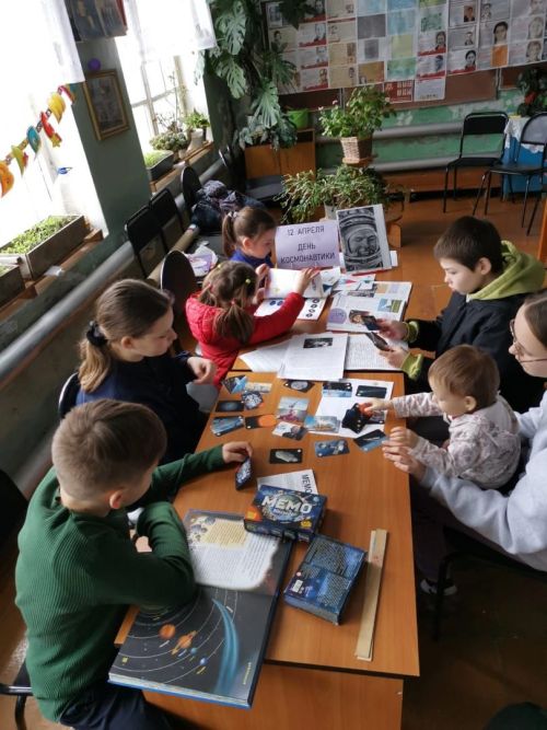 Кызыл Байракта Космонавтика көненә карата чара узды
