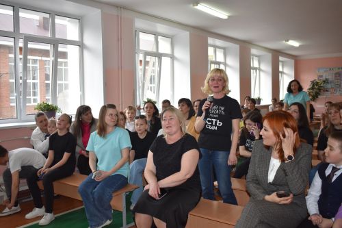 В Верхнеуслонской школе состоялось торжественное открытие Года семьи
