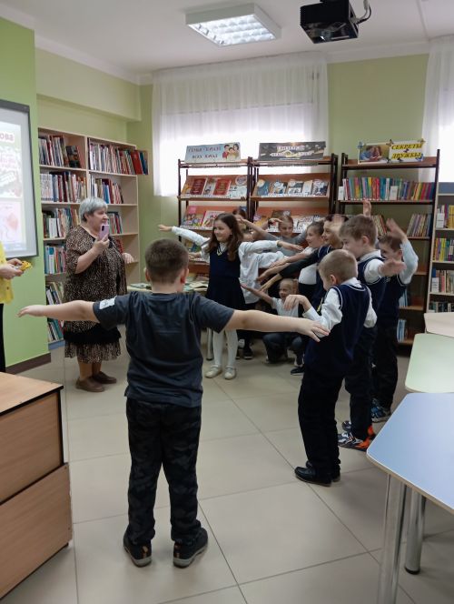 Гимназиядә Дуров бабайның җәнлек театры турында дәрес узды