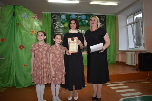 В Верхнеуслонской школе состоялось торжественное открытие Года семьи