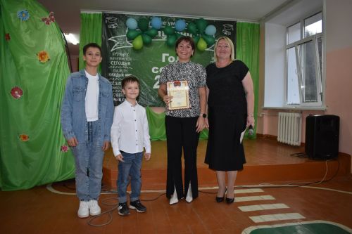 В Верхнеуслонской школе состоялось торжественное открытие Года семьи