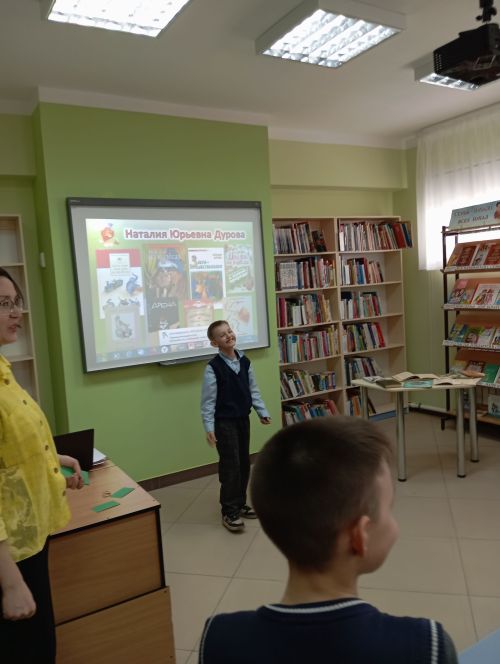 Гимназиядә Дуров бабайның җәнлек театры турында дәрес узды