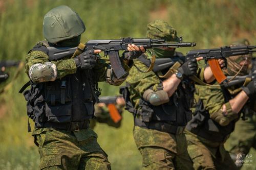 Иностранец с видом на жительство в России может заключить контракт с Минобороны