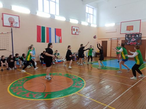 В Макулове прошел турнир по баскетболу среди молодежных команд