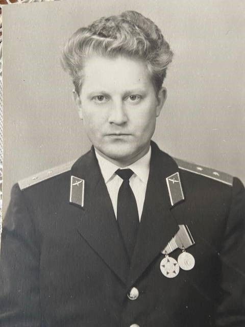 Есть такая профессия – Родину защищать