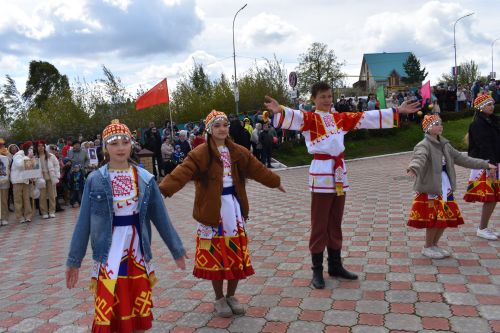 В Верхнем Услоне встретили светлый праздник - День Победы (фоторепортаж)