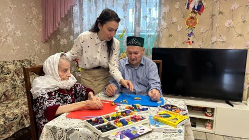 Югары Ослан интернат-йортында өлкәннәр һәм инвалидлар белән индивидуаль эш алып баралар