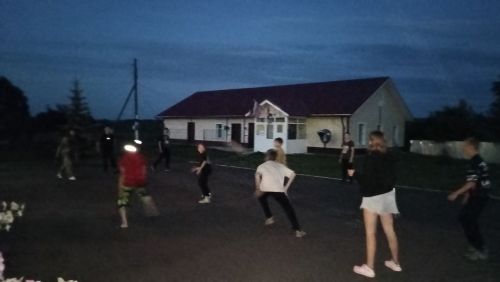В Кильдееве прошел спортивный час для подростков и молодежи
