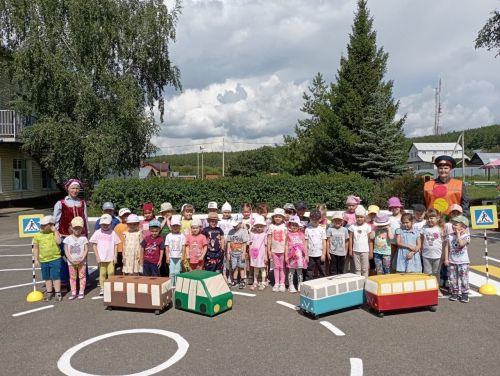 В Верхнеуслонском детсаду «Березка» появилась дорожная разметка