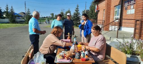 В Кильдееве в единый день голосования прошел мастер-класс по изготовлению куклы-оберега