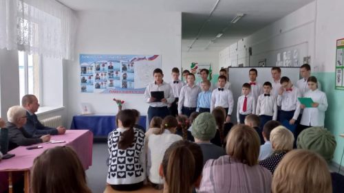 Октябрьский мәктәбендә сугышчан почмак ачылды