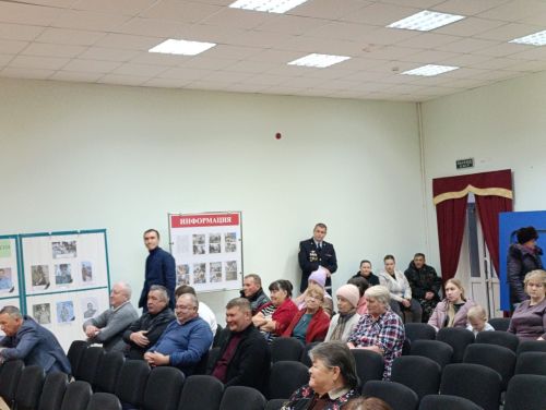 В Шеланге население волнует состояние дорог и пешеходного моста
