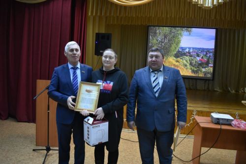 В Шеланге население волнует состояние дорог и пешеходного моста
