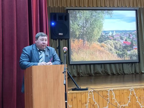 В Шеланге население волнует состояние дорог и пешеходного моста