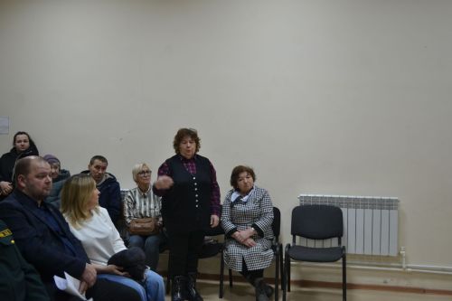 Количество вопросов на сходе в Нижнем Услоне превзошло все ожидания