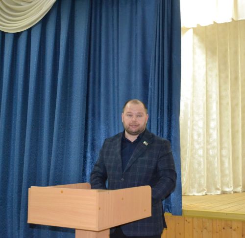 Количество вопросов на сходе в Нижнем Услоне превзошло все ожидания