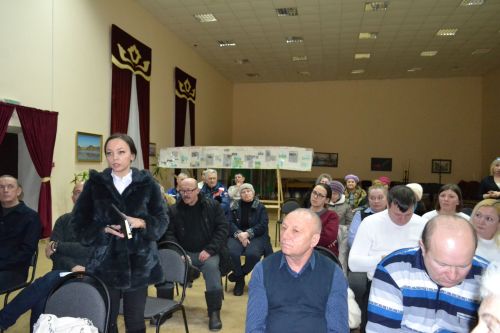 Участие в сходе граждан в Вв.Слободе принял Роман Шайхутдинов