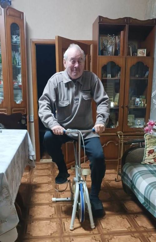 В Верхнеуслонском районе пожилые граждане занимаются физическими упражнениями