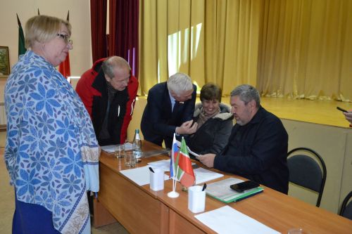 Участие в сходе граждан в Вв.Слободе принял Роман Шайхутдинов