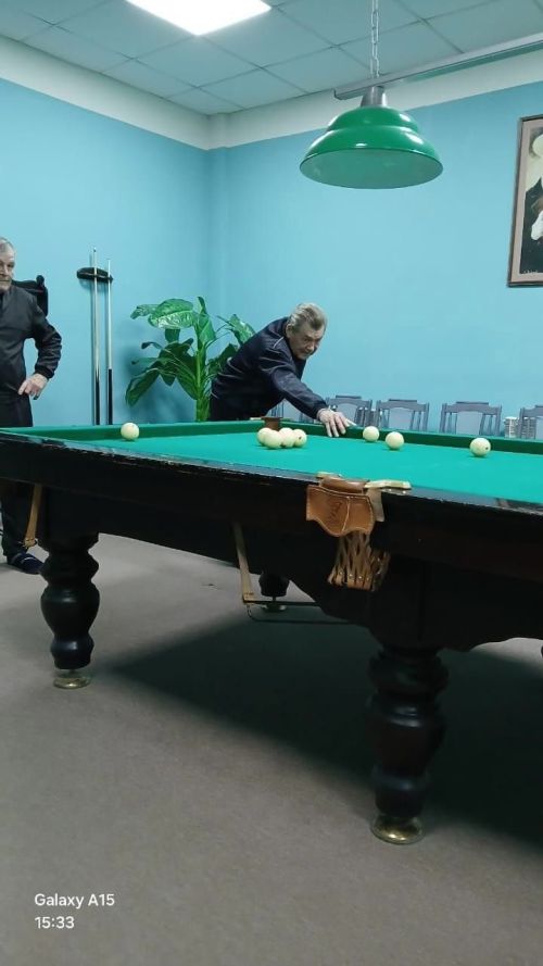 Победителем соревнований по бильярду стал Петр Баранов