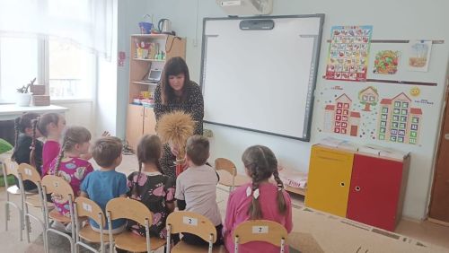 “Каенкай” балалар бакчасында Икмәк көнен билгеләп үттеләр