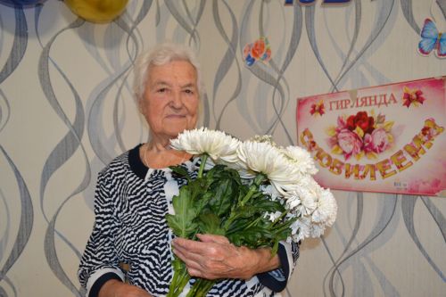 Жительнице Печищ Надежде Гребневой исполнилось 90 лет