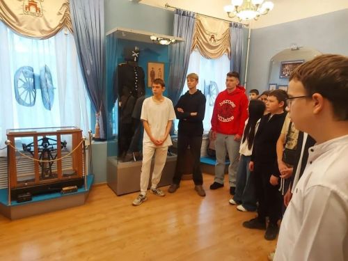 Верхнеуслонские гимназисты посетили Казанский пороховой завод