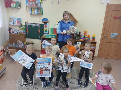 Беседы о ПДД в Шеланговской школе: безопасность в осенне-зимний период