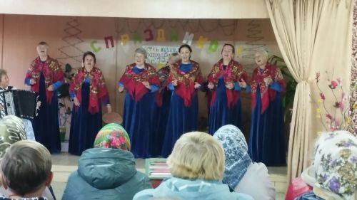 Концерт хора «Волжанка» для пожилых людей в Ямбулатовском СДК