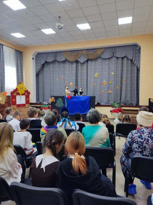 Кукольный спектакль по сказке Пушкина показали в Печищах