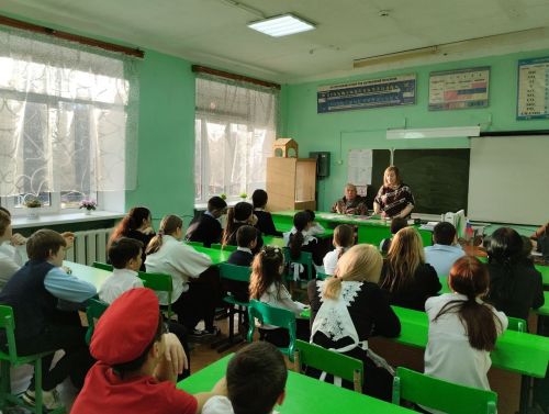 Урок мужества ко Дню Героев Отечества прошёл в Печищинской школе