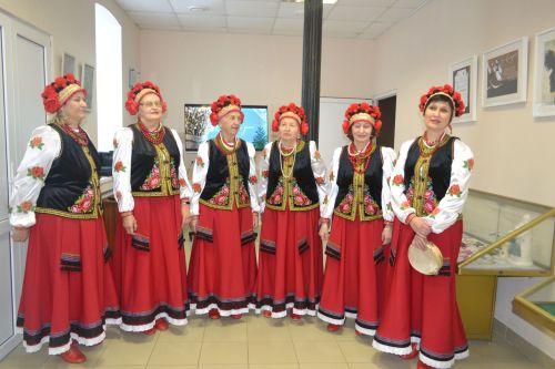 Славянское единство под зимним небом: в купаловском доме зажгли первую звезду