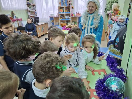 Первоклассники Верхнеуслонской школы побывали на новогоднем квесте
