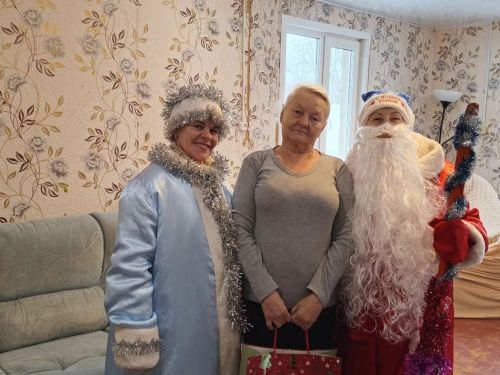 В Печищах поздравили матерей участников СВО и старожила села