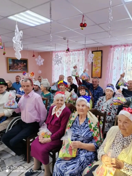 Югары Ослан өлкәннәр һәм инвалидлар интернат-йортында Яңа ел бәйрәме узды