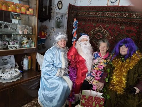В Печищах поздравили матерей участников СВО и старожила села