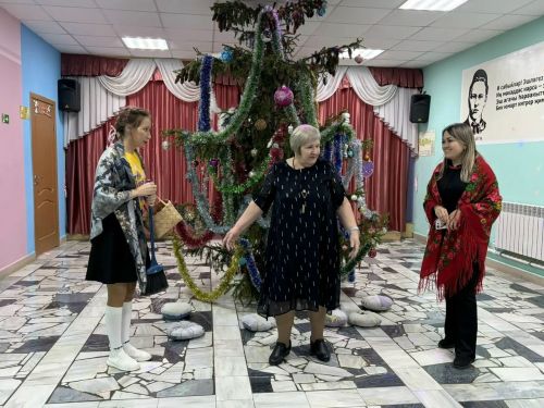 В Верхнеуслонской гимназии прошли новогодние ёлки для начальных классов