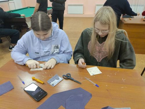 В Кильдеево прошел мастер-класс по линогравюре с изображением храма