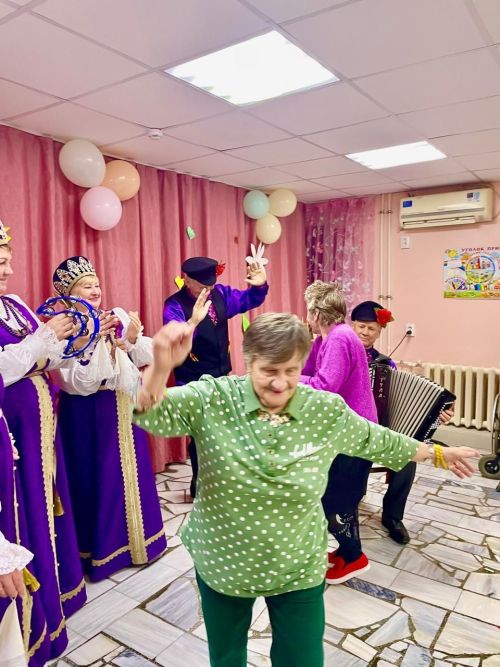 «Коргузинские девчата» выступили с концертом в Верхнеуслонском Доме-интернате