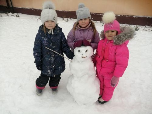 Түбән Ослан балалары кышкы уеннарны ярата