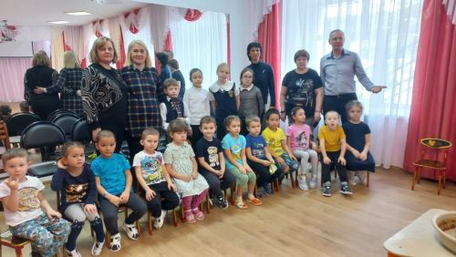 Педагоги Детской школы искусств встретились с будущими учениками