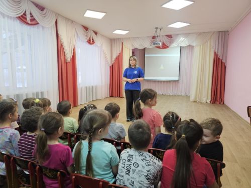 В Верхнем Услоне прошла акция «Стань заметнее»