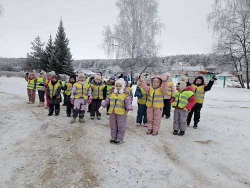 В Верхнем Услоне прошла акция «Стань заметнее»