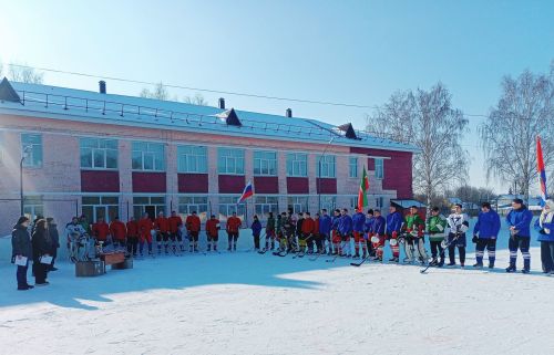 В Макулове завершился хоккейный турнир