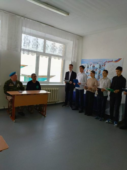 Октябрьский бистәсе мәктәбендә парламент дәресе узды