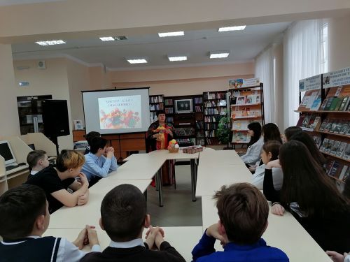 В Верхнем Услоне прошел мастер-класс по изготовлению куклы - масленицы